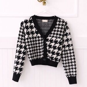 Altar'd State Black & White Houndstooth Button-Front V-Neck Cardigan
